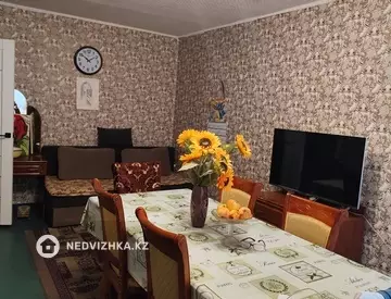 3-комнатная квартира, этаж 3 из 5, 64 м²