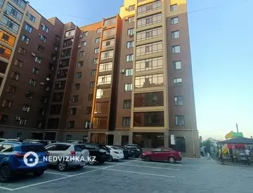 2-комнатная квартира, этаж 4 из 9, 50 м²