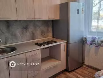 1-комнатная квартира, этаж 3 из 5, 31 м²