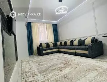 2-комнатная квартира, этаж 3 из 9, 85 м², посуточно