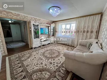 3-комнатная квартира, этаж 9 из 9, 80 м²