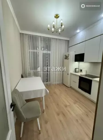 3-комнатная квартира, этаж 9 из 15, 86 м²