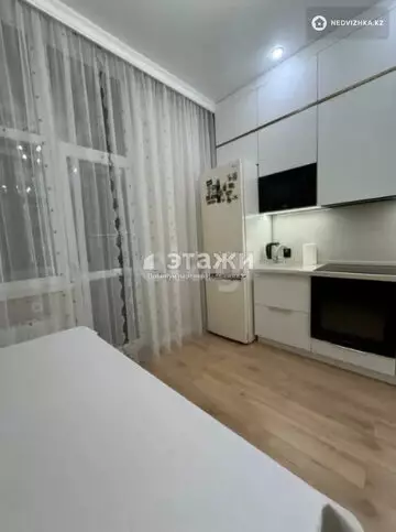 3-комнатная квартира, этаж 9 из 15, 86 м²