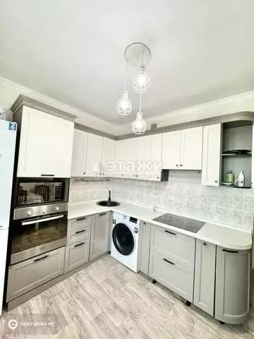 1-комнатная квартира, этаж 9 из 13, 42 м²