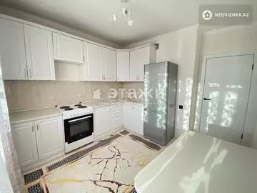 2-комнатная квартира, этаж 7 из 13, 60 м²