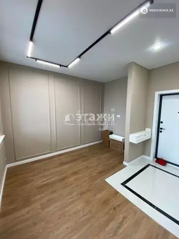 2-комнатная квартира, этаж 4 из 9, 42 м²