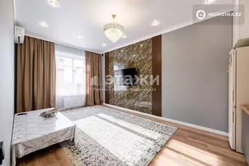 3-комнатная квартира, этаж 10 из 12, 62 м²