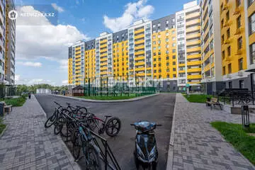 1-комнатная квартира, этаж 1 из 12, 40 м²