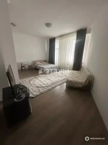 1-комнатная квартира, этаж 8 из 22, 38 м²