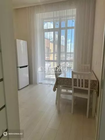 1-комнатная квартира, этаж 10 из 10, 34 м²