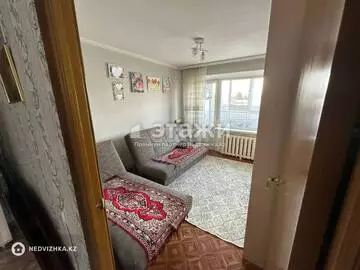 3-комнатная квартира, этаж 4 из 5, 60 м²