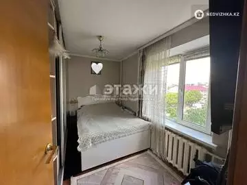 3-комнатная квартира, этаж 4 из 5, 60 м²