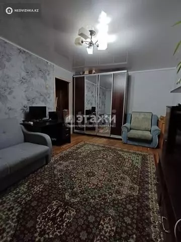 1-комнатная квартира, этаж 4 из 5, 30 м²