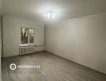 1-комнатная квартира, этаж 1 из 5, 39 м²