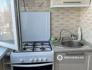 2-комнатная квартира, этаж 4 из 5, 53 м²