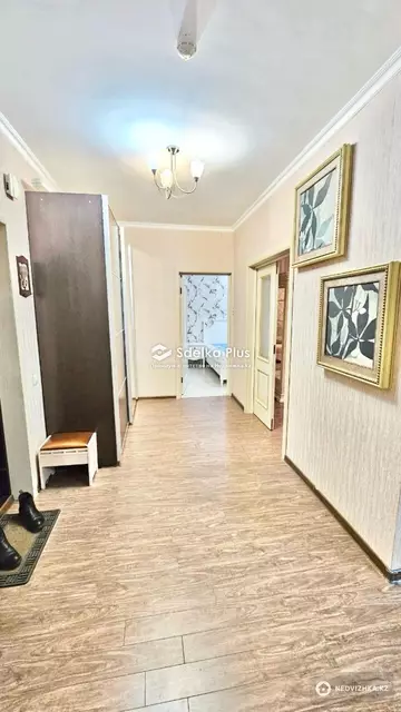 2-комнатная квартира, этаж 4 из 15, 63 м²