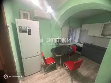 2-комнатная квартира, этаж 2 из 4, 48 м²