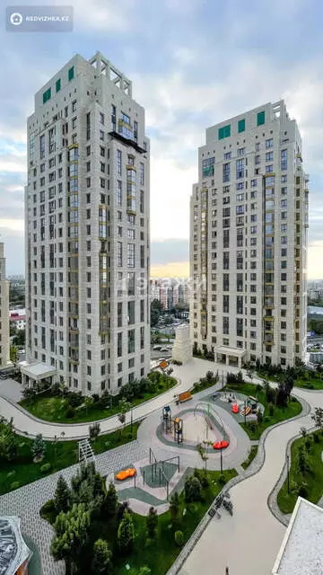 130 м², 3-комнатная квартира, этаж 12 из 21, 130 м², на длительный срок, изображение - 1