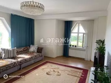 2-комнатная квартира, этаж 4 из 7, 81 м²