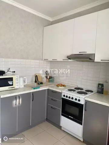 1-комнатная квартира, этаж 12 из 14, 40 м²