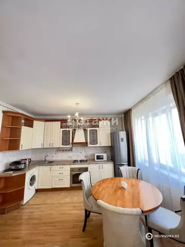 3-комнатная квартира, этаж 6 из 9, 102 м²