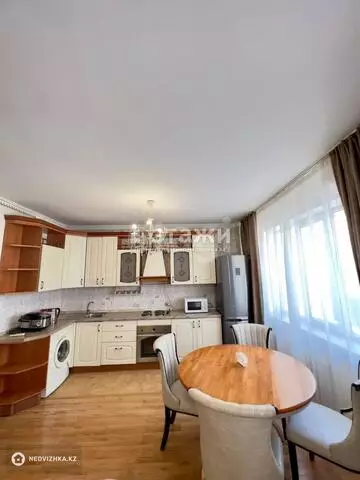 3-комнатная квартира, этаж 6 из 9, 102 м²