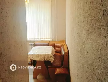 2-комнатная квартира, этаж 3 из 5, 45 м²