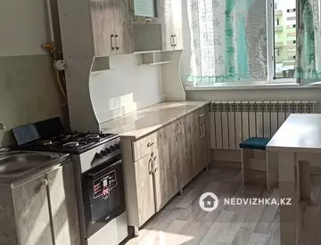 1-комнатная квартира, этаж 3 из 5, 36 м²