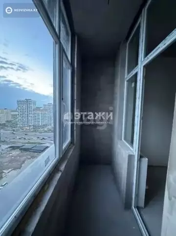 1-комнатная квартира, этаж 13 из 17, 42 м²