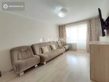 3-комнатная квартира, этаж 4 из 5, 59 м²