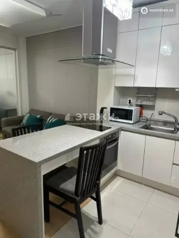 1-комнатная квартира, этаж 17 из 34, 42 м²