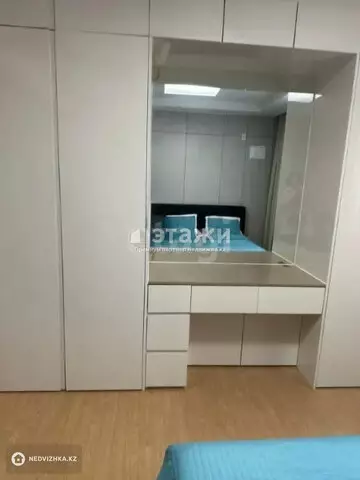 1-комнатная квартира, этаж 17 из 34, 42 м²