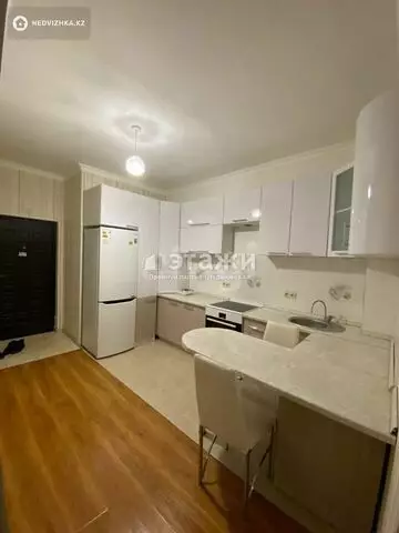 2-комнатная квартира, этаж 23 из 23, 54 м²