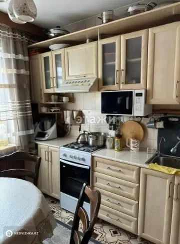 3-комнатная квартира, этаж 2 из 4, 59 м²