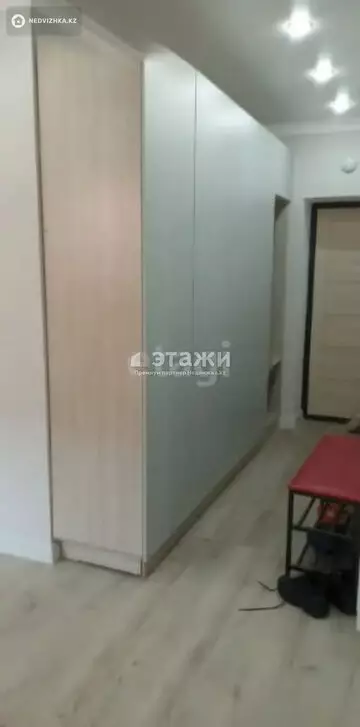 2-комнатная квартира, этаж 3 из 9, 35 м²