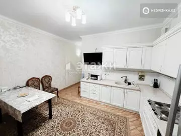 4-комнатная квартира, этаж 3 из 4, 141 м²