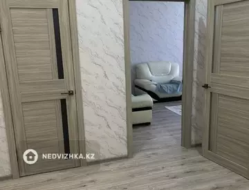 2-комнатная квартира, этаж 8 из 9, 80 м², на длительный срок