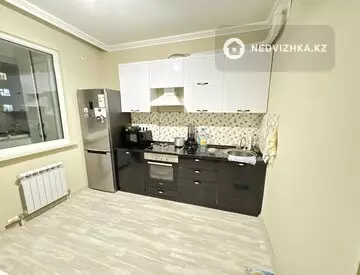 1-комнатная квартира, этаж 8 из 9, 38 м²