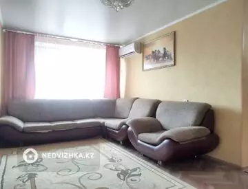 4-комнатная квартира, этаж 5 из 5, 60 м²