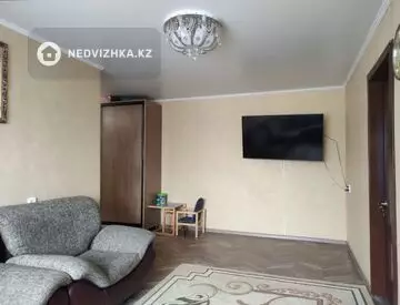 4-комнатная квартира, этаж 5 из 5, 60 м²