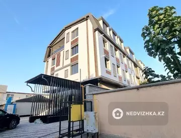 2-комнатная квартира, этаж 3 из 4, 66 м²