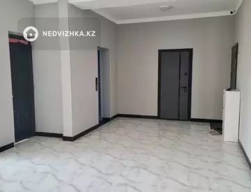 2-комнатная квартира, этаж 3 из 4, 66 м²