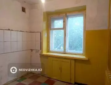 2-комнатная квартира, этаж 1 из 5, 40 м²