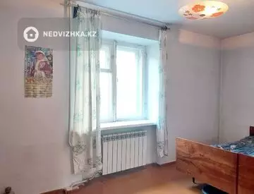 2-комнатная квартира, этаж 1 из 5, 40 м²