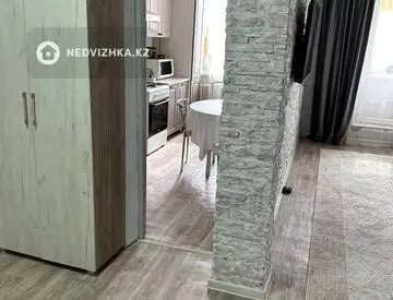 4-комнатная квартира, этаж 1 из 5, 80 м²