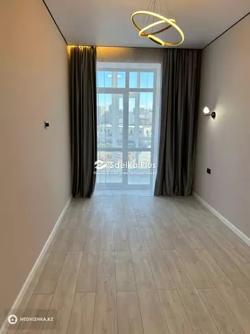 1-комнатная квартира, этаж 4 из 12, 45 м²