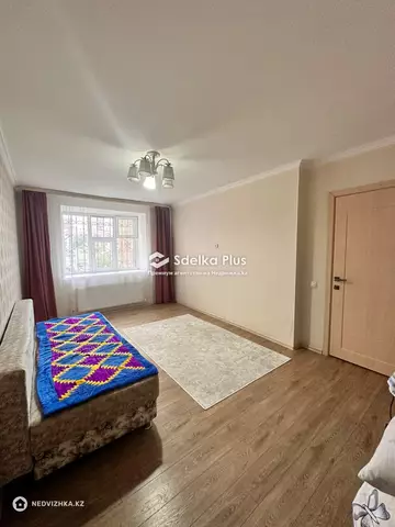 3-комнатная квартира, этаж 1 из 9, 75 м²