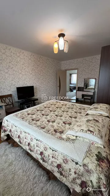 4-комнатная квартира, этаж 6 из 16, 135 м²