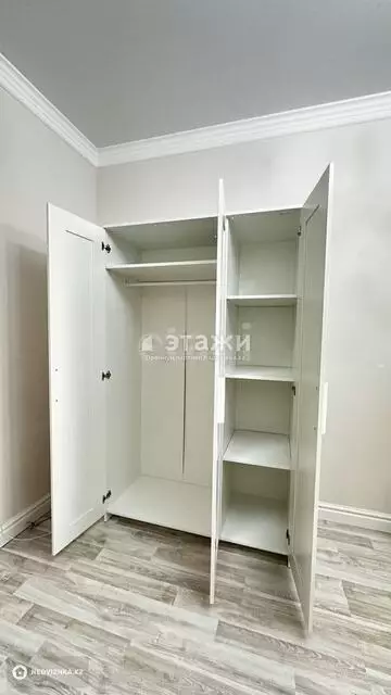 1-комнатная квартира, этаж 4 из 19, 42 м²