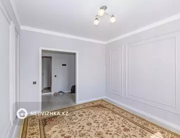 2-комнатная квартира, этаж 9 из 9, 50 м²